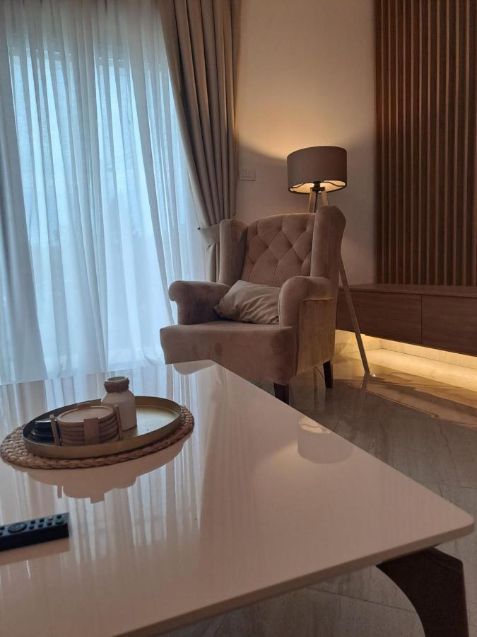 Lux Apartment Jovanovic ティヴァト エクステリア 写真